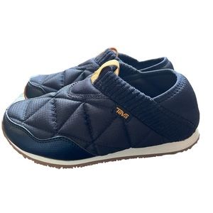 Teva ReEmber Womens 6 Quilted Slip-On Moc Shoes Hard Sole Slipper Black